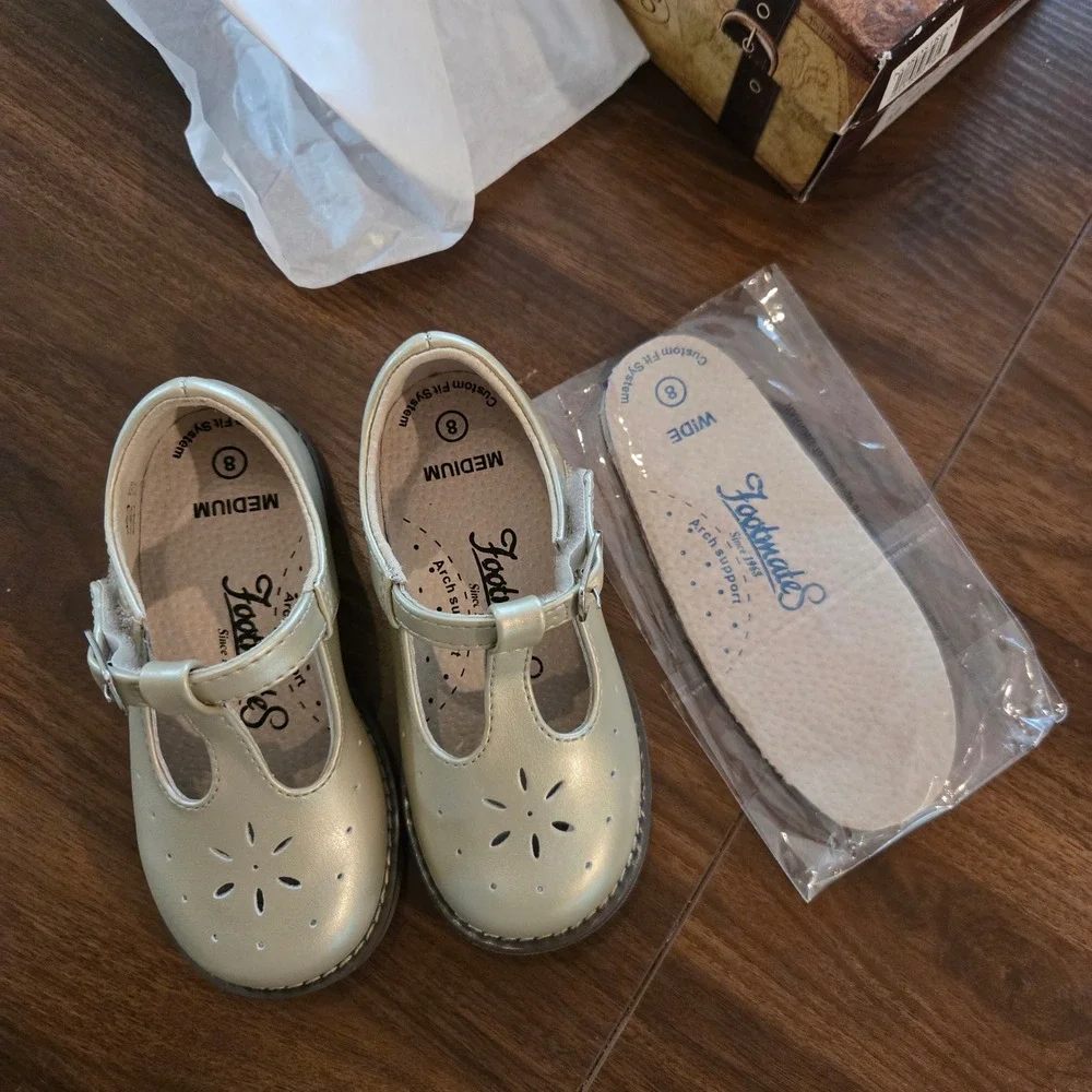 Footmates‎ Sherry Pearl Gold Leather T-Strap Mary Jane Shoes Kids 8 M/W 2534